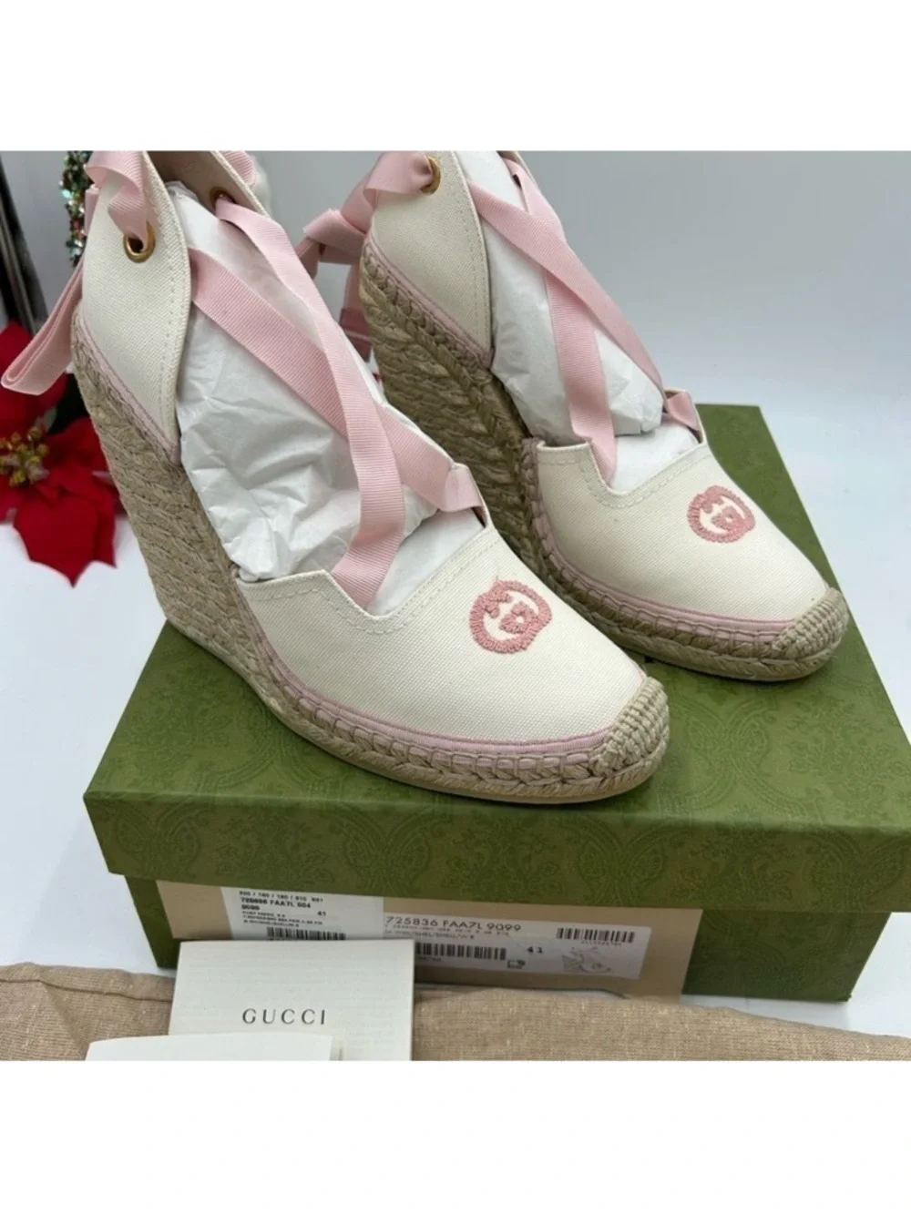 Women’s Gucci white/pink wedge ESPADRILLES size 41 made in Spain